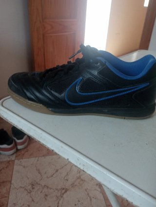 Zapatillas deportivas Nike negras y azules