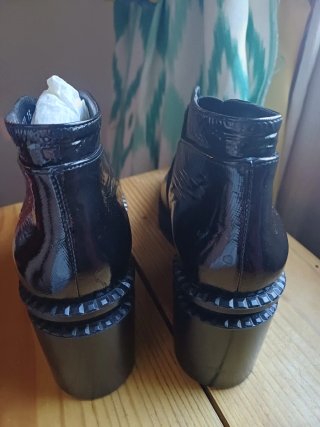 Botines charol plisado Clergerie negros