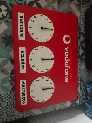 Reloj Vodafone Múltiples Zonas Horarias