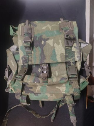 Mochila militar combate camuflaje vintage