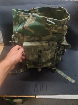 Mochila militar combate camuflaje vintage