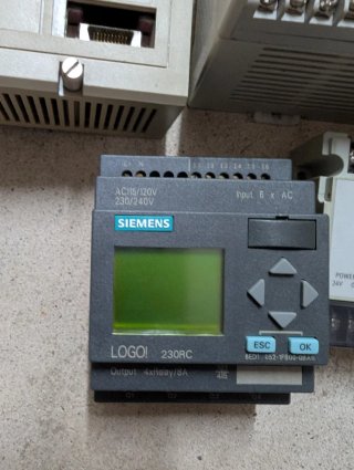 Lote PLCs Siemens, Mitsubishi, Festo