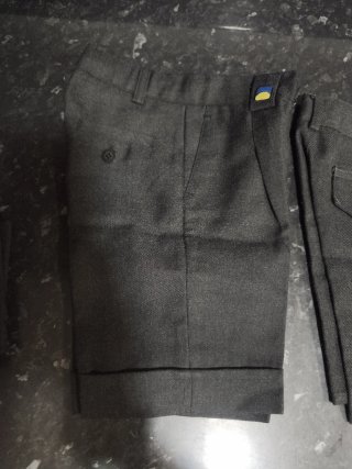 Uniforme Colegio Santa Mónica/Arenales