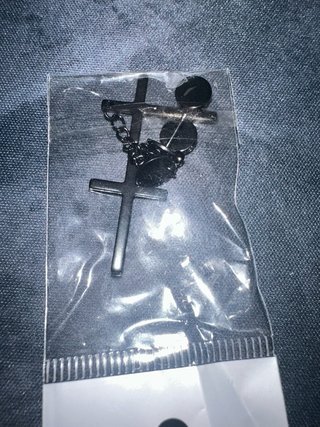 12 paia di Orecchini neri