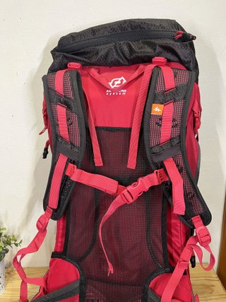 Quechua Forclaz 30 Air + grigio-rosa