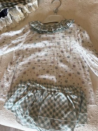 Conjuntos, vestidos 18-24 m. La hormiga, camarro