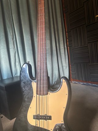 Bajo Fender Jazz Bass Fretless Año 2014