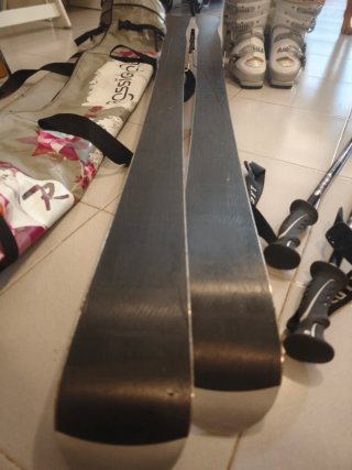 Conjunto Skis Rossignol con Botas y Bastones
