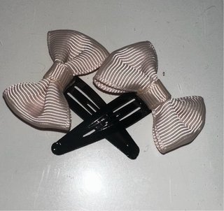 Pinzas de lazo rosa claro