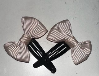 Pinzas de lazo rosa claro