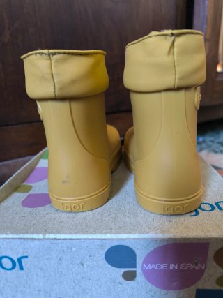 Botas de agua respetuosas Igor Mendi T.24 amarillo