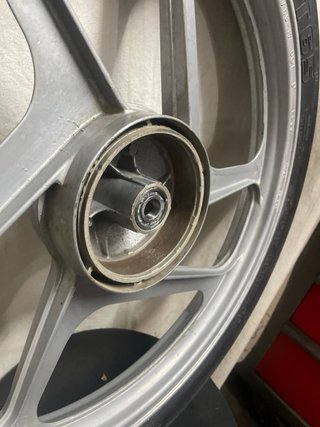 Llanta Delantera Derbi Variant gris