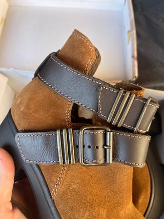 Botas de salto femininas castanhas