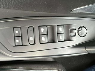 Peugeot 308 5P Allure PureTech 130 S&amp;S MAN