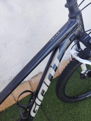 Bicicleta Giant Rueda 27,5" talla S