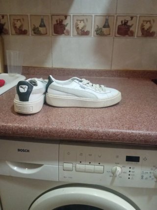 Zapatillas Puma Blancas y Grises