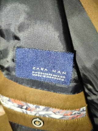 Traje de caballero marrón
