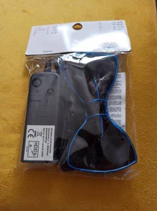Pajarita KIK Negra con Luz LED