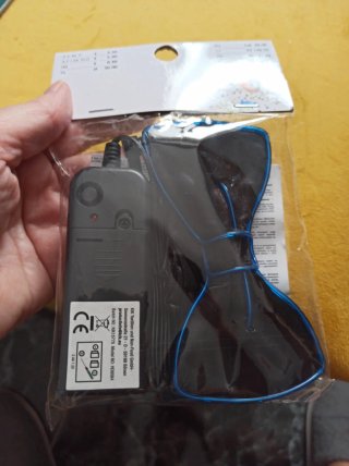 Pajarita KIK Negra con Luz LED