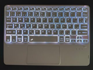 Teclado Bluetooth RGB con Touchpad Tablet/PC/Movil