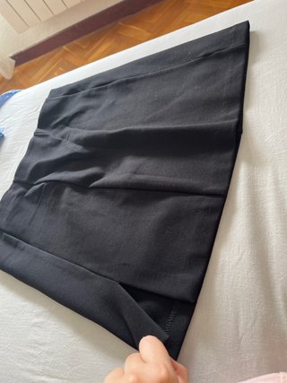 Falda tubo negra Stradivarius