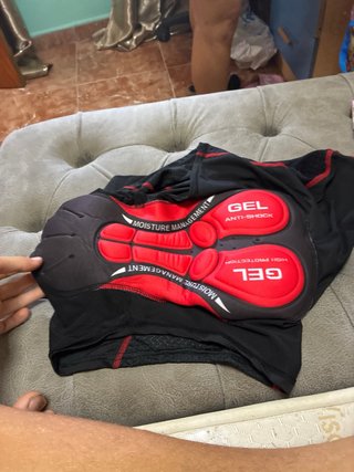 Pantalón Ciclismo Negro con Detalles Rojos