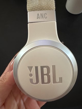 Auriculares JBL Blanco con Cancelación de Ruido
