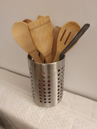 Soporte y Set de utensilios de cocina de madera