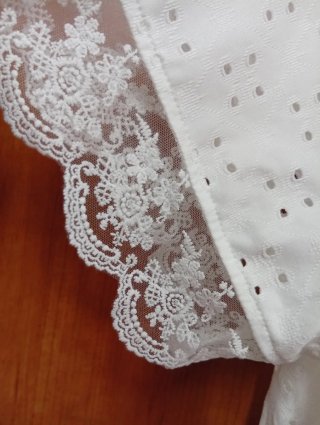 Blusa blanca bordada talla XXXL, sin estrenar