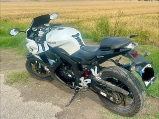 Hyosung GT-R 125 Sportbike