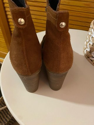 Botas de piel marrones