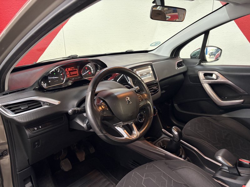 Peugeot 2008 1.6 BlueHDI Allure 2016, foto 7