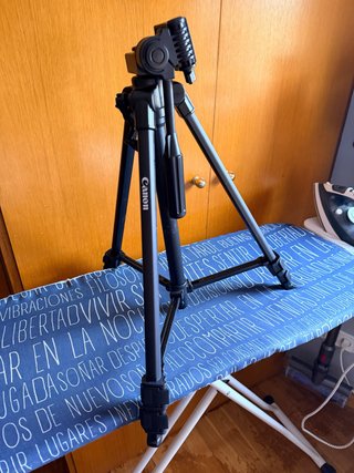 Trípode Canon