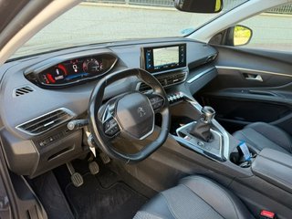 Peugeot 5008  1.5 HDI 130 CV 7 PLAZAS 5 PUERTAS