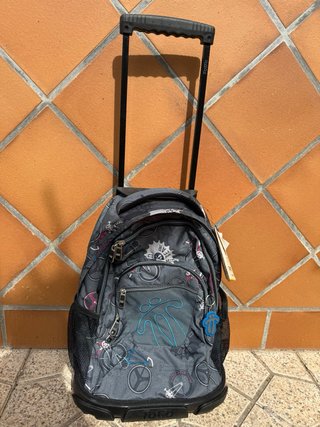 Mochila Totto con ruedas y diseño de bicicletas