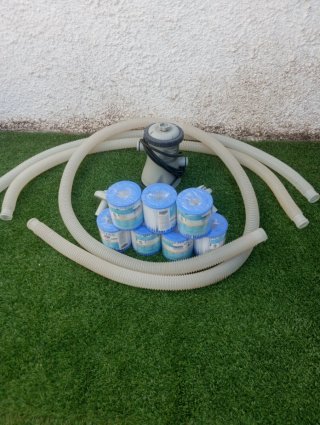 Depuradora Intex con filtros y mangueras