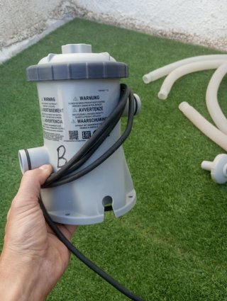 Depuradora Intex con filtros y mangueras