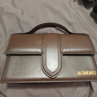 Borsetta Jacquemus le bambino marrone usata 1 vol