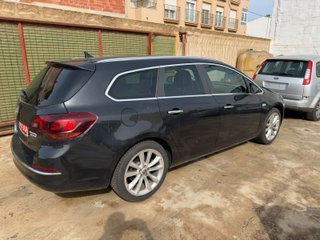 Opel Astra 2012