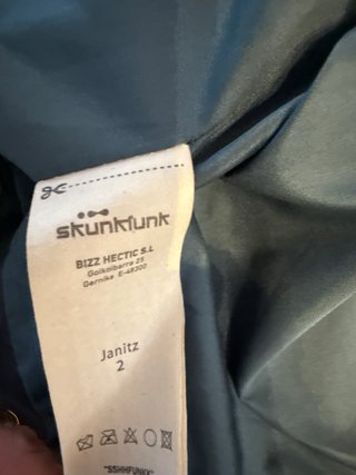 Cazadora SKUNKFUNK verde y azul