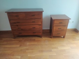 Cómoda y mesita de noche madera