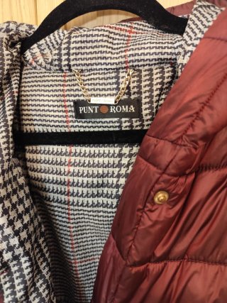 Abrigo acolchado Punto Roma talla 46.