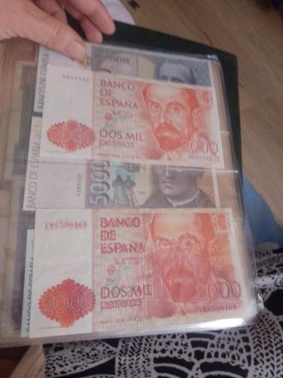 Billetes españoles antiguos con álbum