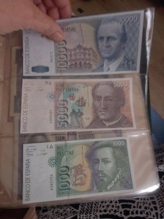 Billetes españoles antiguos con álbum