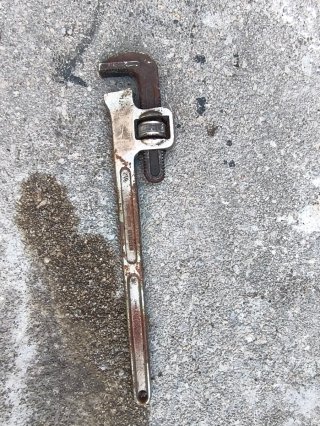 Llave de grifa ajustable de 34 pulgadas