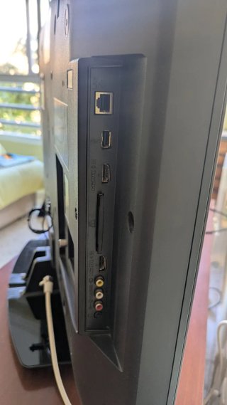 Sony Bravia KDL32W-5500 TV