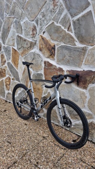 BH RS1