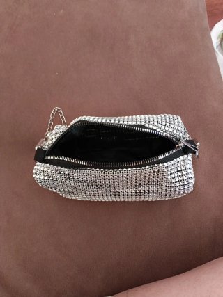 Bolso fiesta plateado con cadena