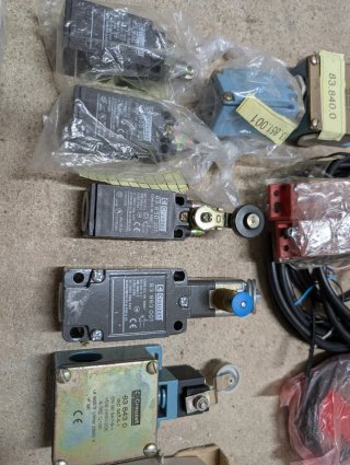Lote Finales de Carrera Crouzet y Telemecanique