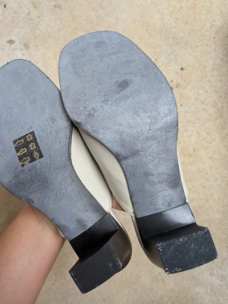 Sapatos Vintage bege em pele Novos